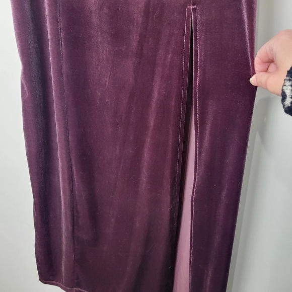 NWT R&M Richards Petite Chiffon-Cape Cowlneck Velvet Gown in Wine Size 4P - Picture 11 of 15